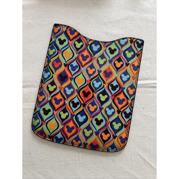 Authentic Disney Mickey Mouse Tablet ipad Cover Sleeve ipad 8"W x 10"H - Picture 2 of 10